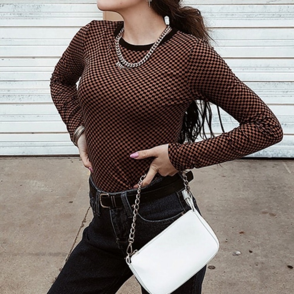 Brown checkered print long sleeve tee